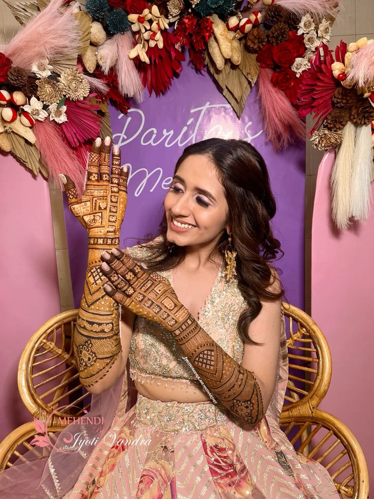 Indo Arabic Mehendi Artists