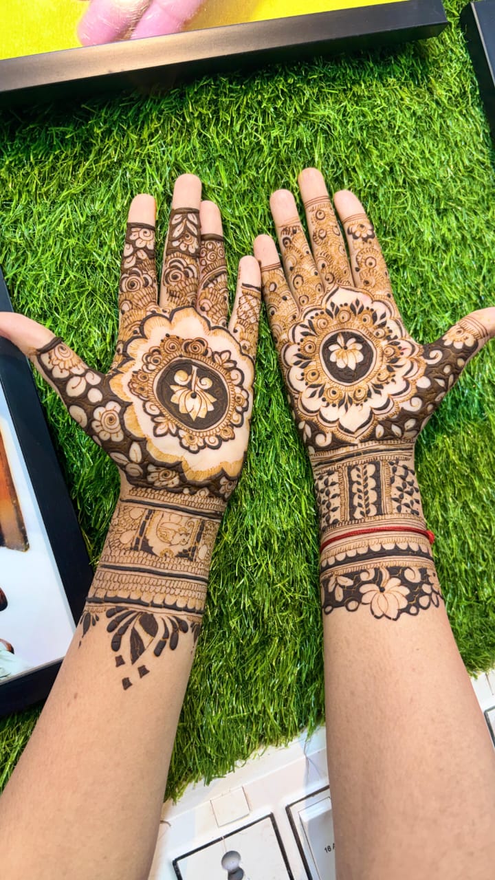 Modern Mehndi Design 1